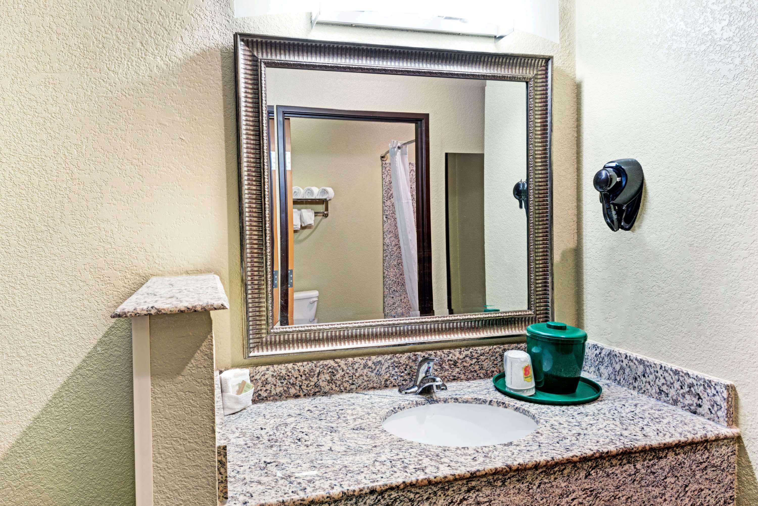Hotel Super 8 By Wyndham San Antonio/Alamodome Area Exteriér fotografie