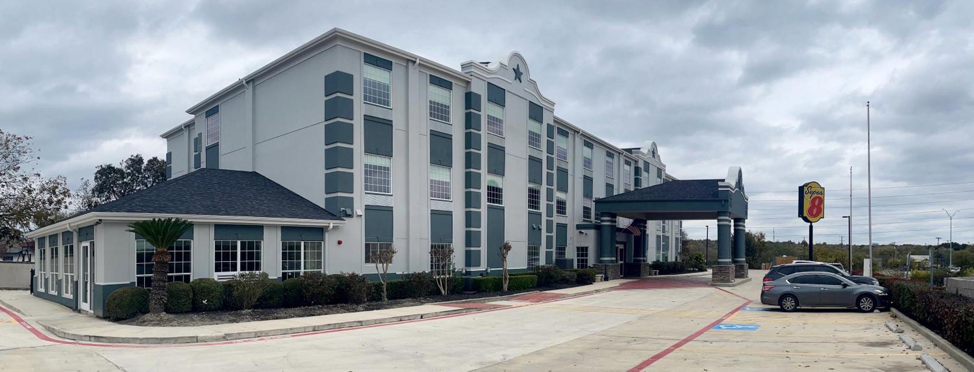 Hotel Super 8 By Wyndham San Antonio/Alamodome Area Exteriér fotografie